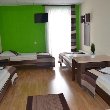 Dw Poronianka Bed & Breakfast โปโรนิน ภายนอก รูปภาพ